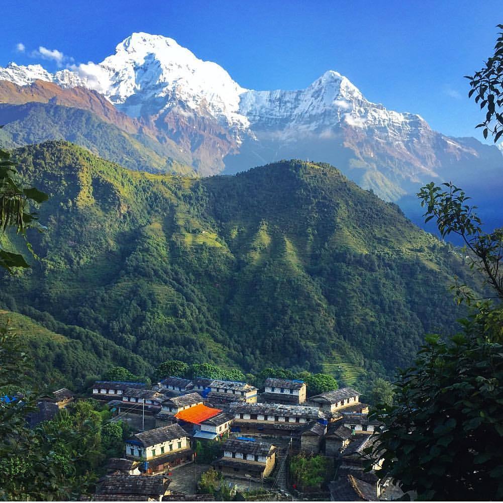 What Himalaya can be seen from Ghandruk?