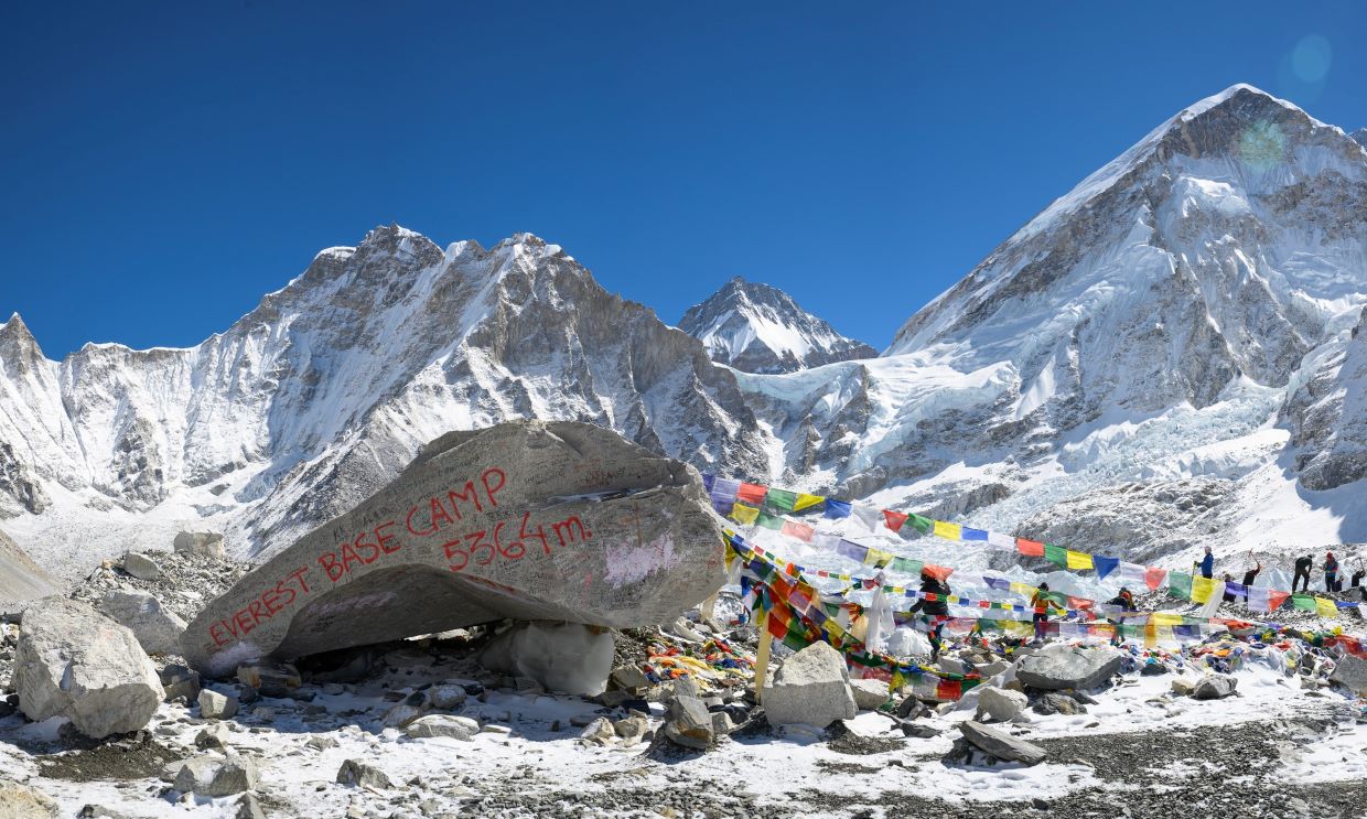 What Himalaya can be seen from Everest Base Camp?