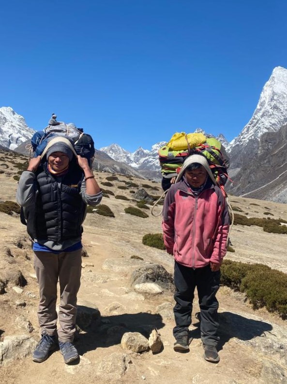 Trekking Porter in Nepal