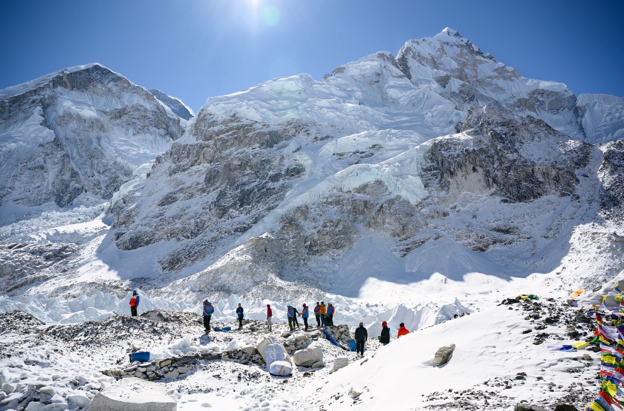 Guide is Mandatory for Tourists to Trek in Himalaya of Nepal 
