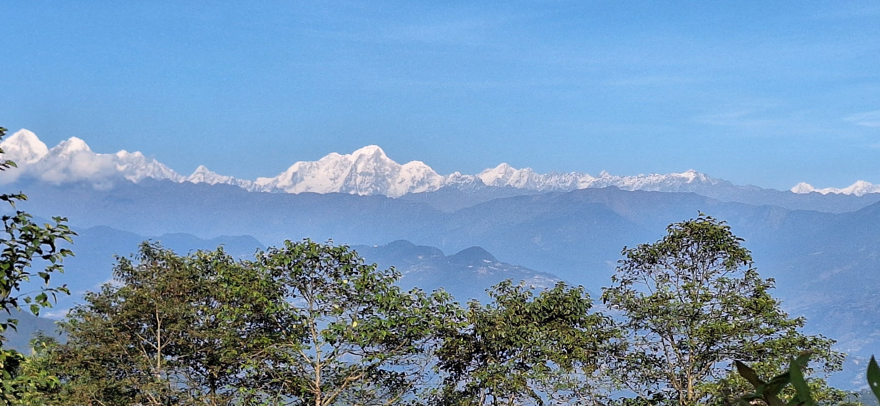 Himalaya seen from Chisapani 