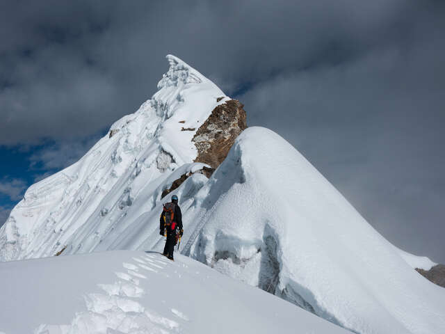 Lobuche Peak Climbing 