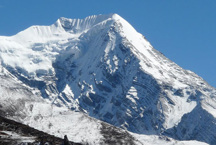 Pisang Peak Climbing